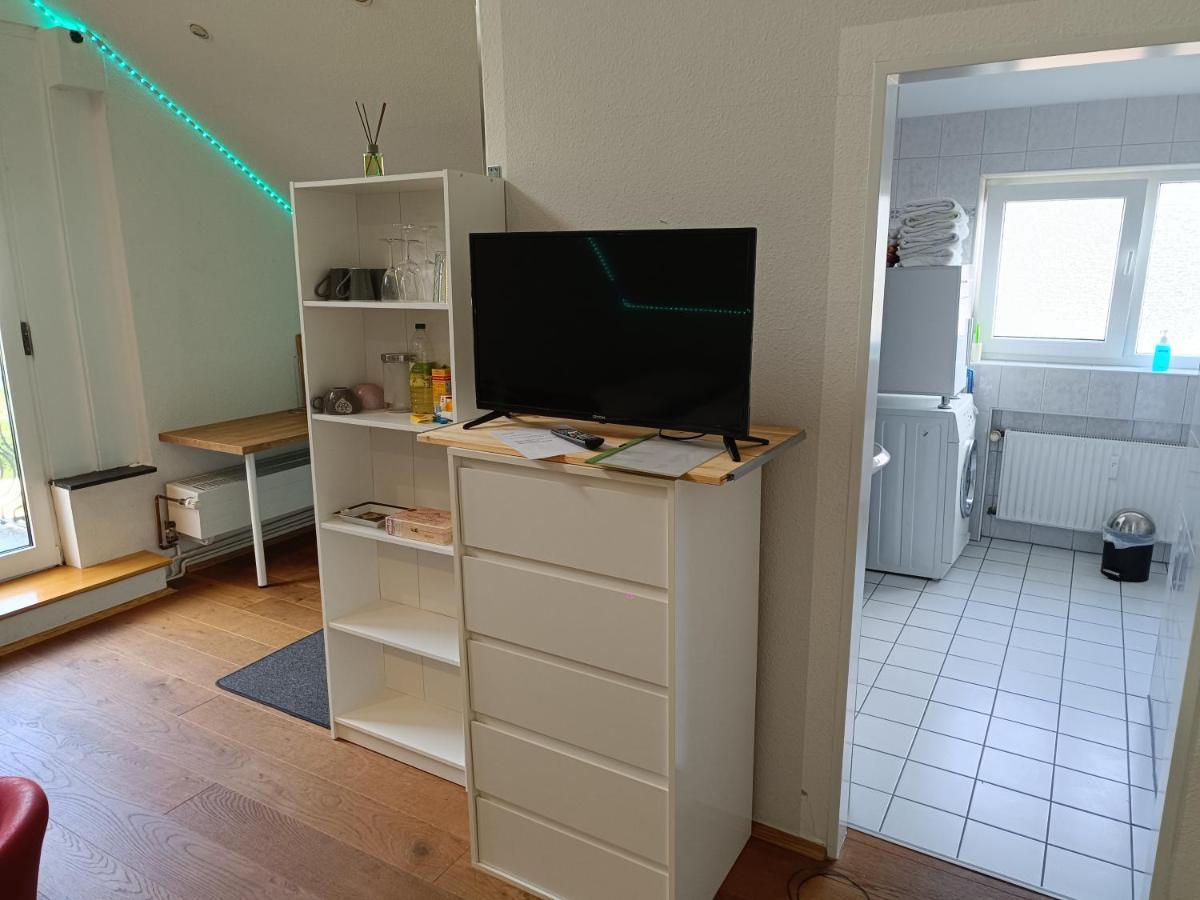 In Villa 56 Qm Apartment, 24 H Check-In,Free Parking Hannover Bagian luar foto