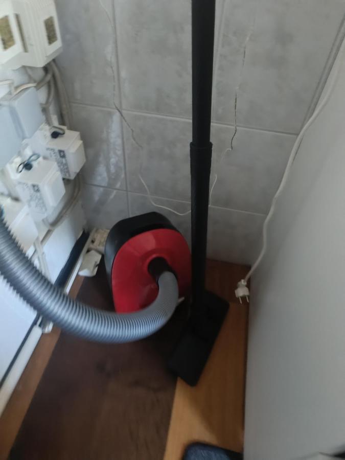 In Villa 56 Qm Apartment, 24 H Check-In,Free Parking Hannover Bagian luar foto